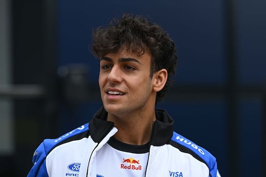 F1 rookie Lindblad has first driving lesson as Belgian Grand Prix looms