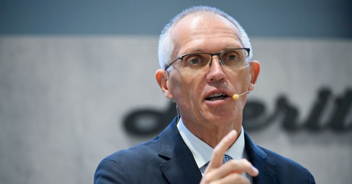 Pascal Stellantis Stellantis invests in Turin in push to boost low emission vehicle ...